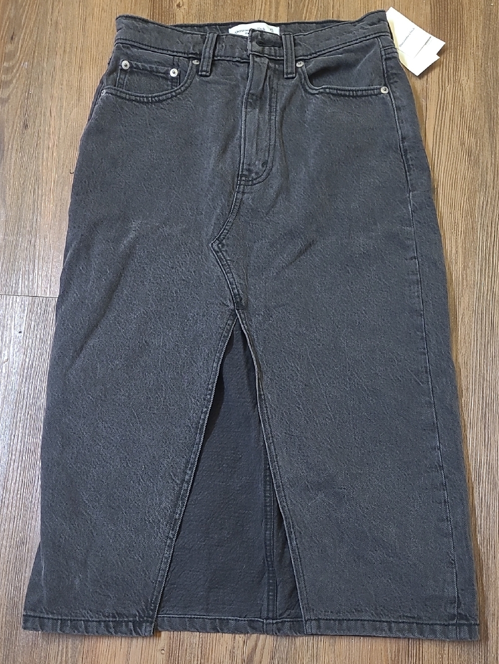 Abercrombie & Fitch Black Straight-Leg Denim Skirt with Front Slit